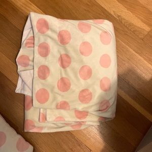 Twin soft blanket polka dots